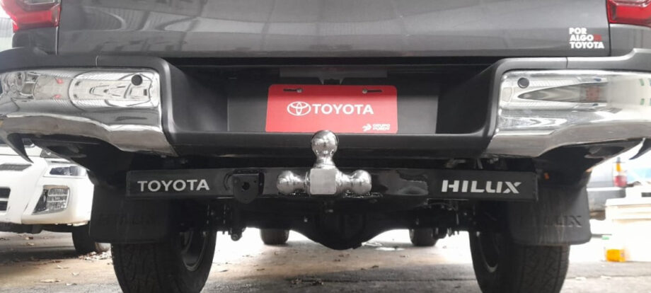 Toyota Hilux Revo 2025, Hala trailer (Incluye instalación)