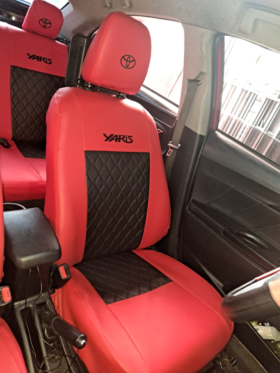 Cobertores de Asiento a la Medida, Vinil impermeable + Maserati, 5 Pasajeros